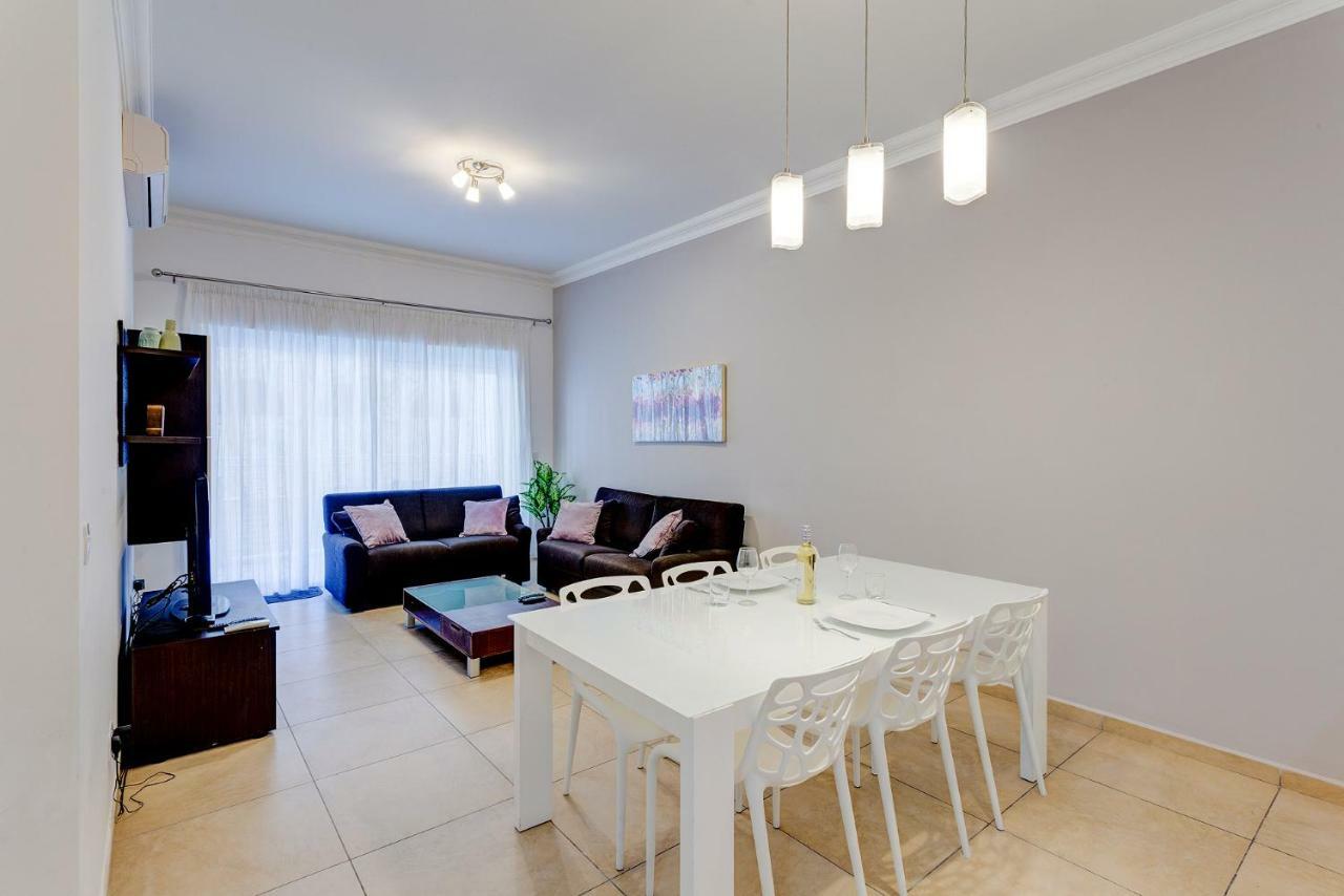 Gorgeous Apartment With Terrace In Fort Cambridge, Pool Sliema Kültér fotó