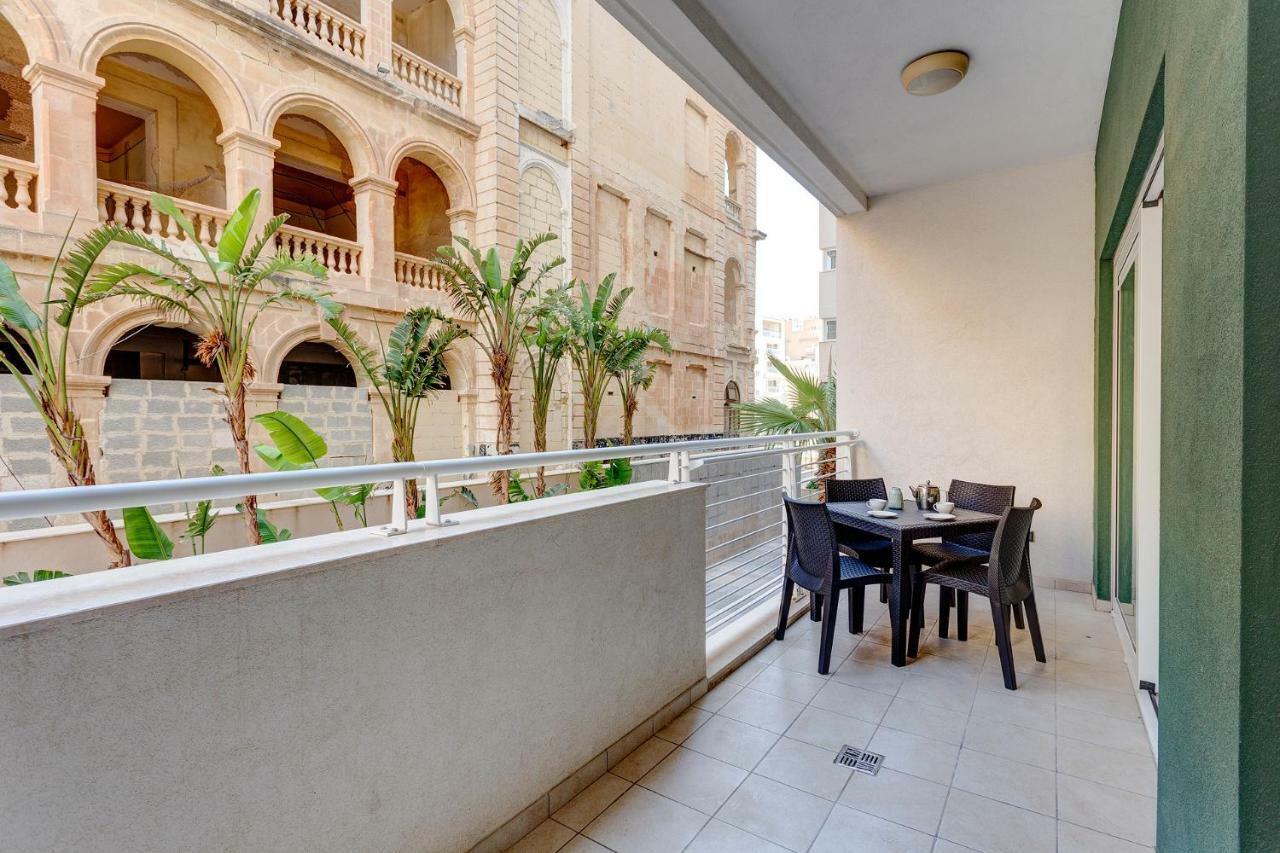 Gorgeous Apartment With Terrace In Fort Cambridge, Pool Sliema Kültér fotó