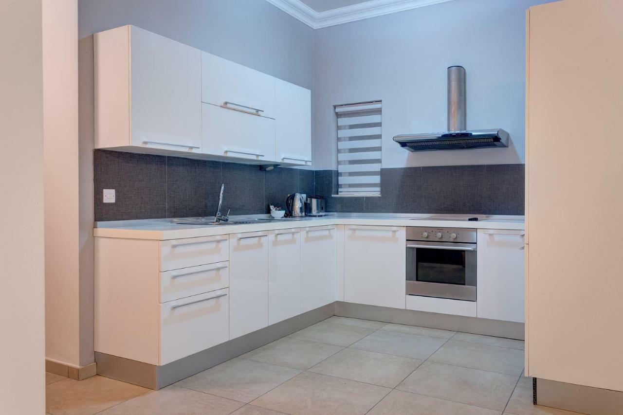 Gorgeous Apartment With Terrace In Fort Cambridge, Pool Sliema Kültér fotó