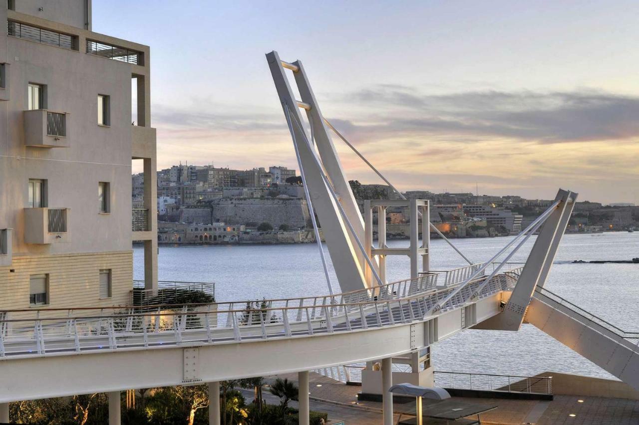 Gorgeous Apartment With Terrace In Fort Cambridge, Pool Sliema Kültér fotó